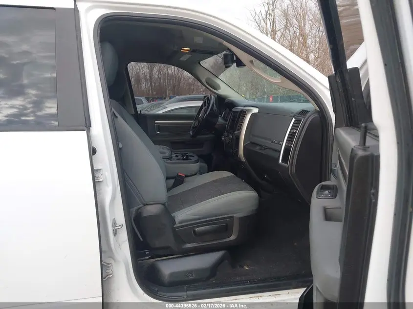 2019 RAM 1500 CLASSIC BIG HORN  4X4 5'7 BOX