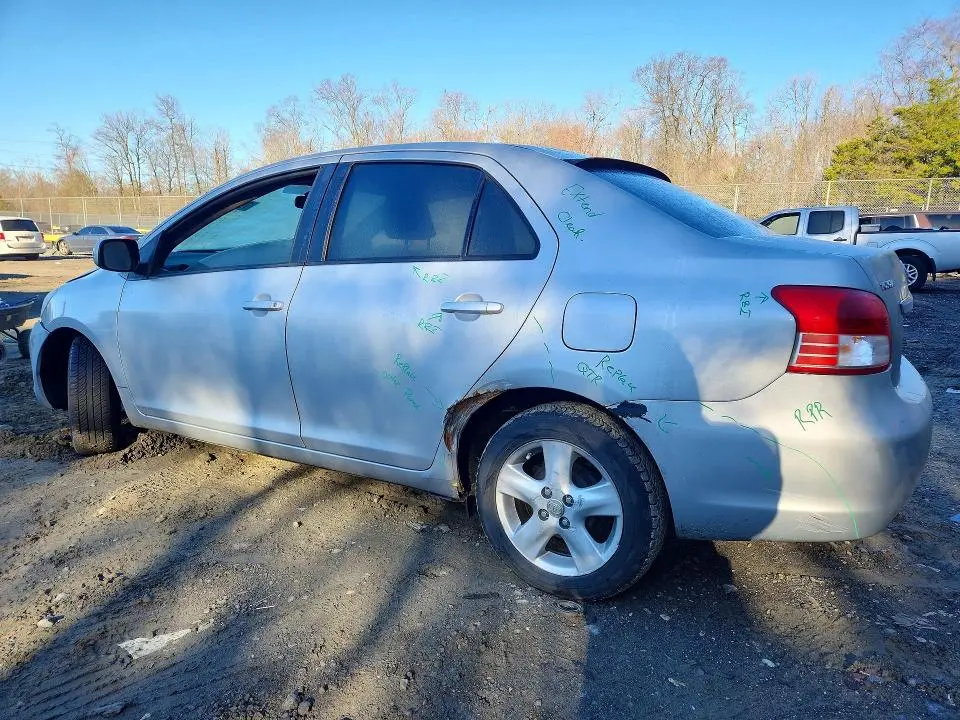 2010 TOYOTA YARIS BASE  