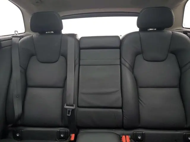 2020 VOLVO XC60 T5 MOMENTUM  