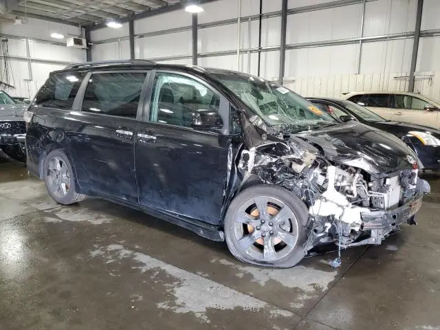 2014 TOYOTA SIENNA SPORT  