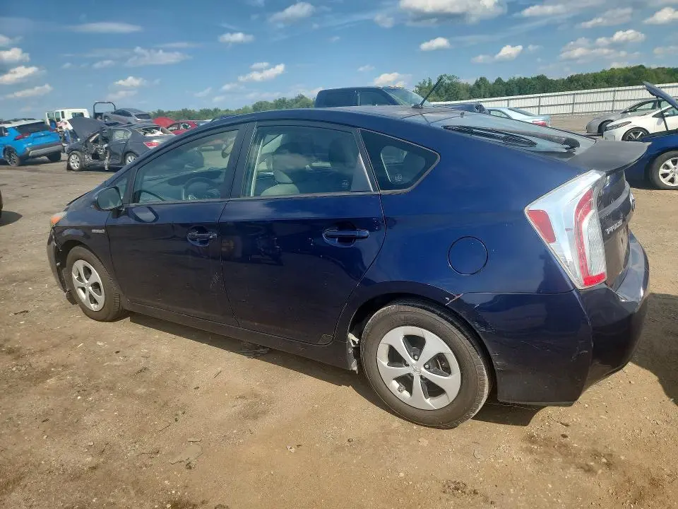 2013 TOYOTA PRIUS TWO  