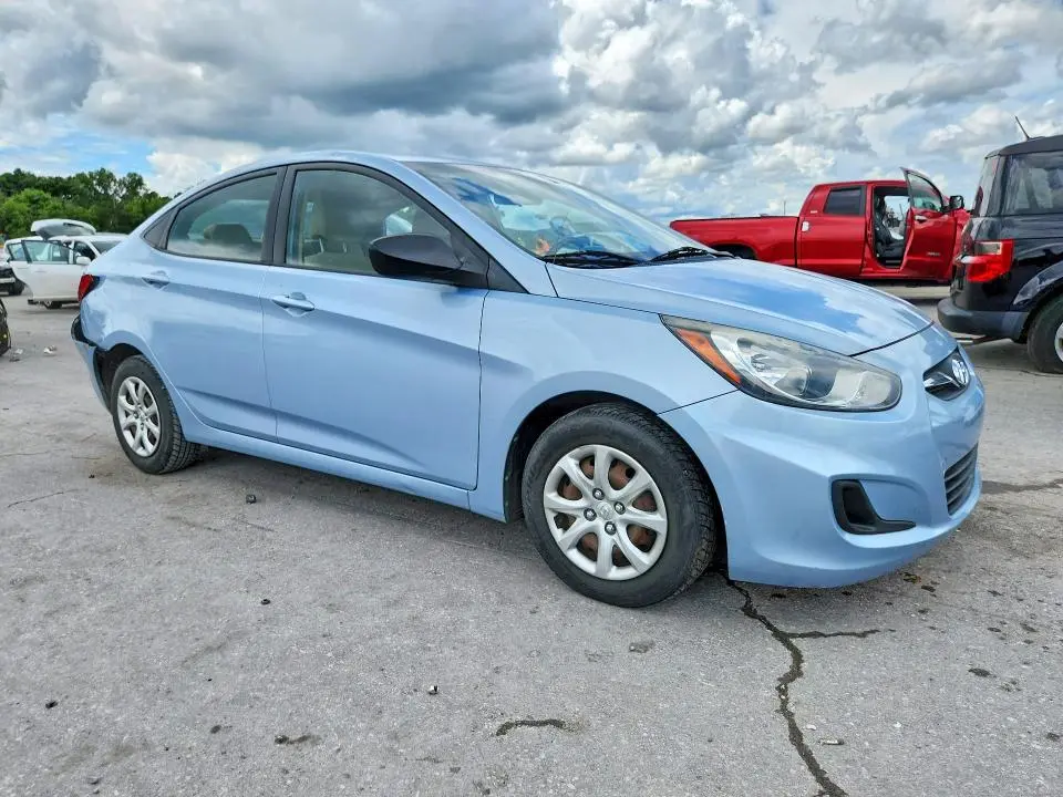 2012 HYUNDAI ACCENT GLS  