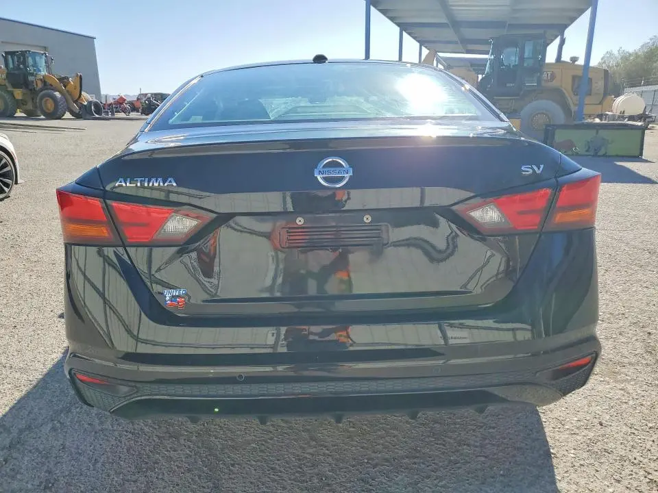 2022 NISSAN ALTIMA SV  