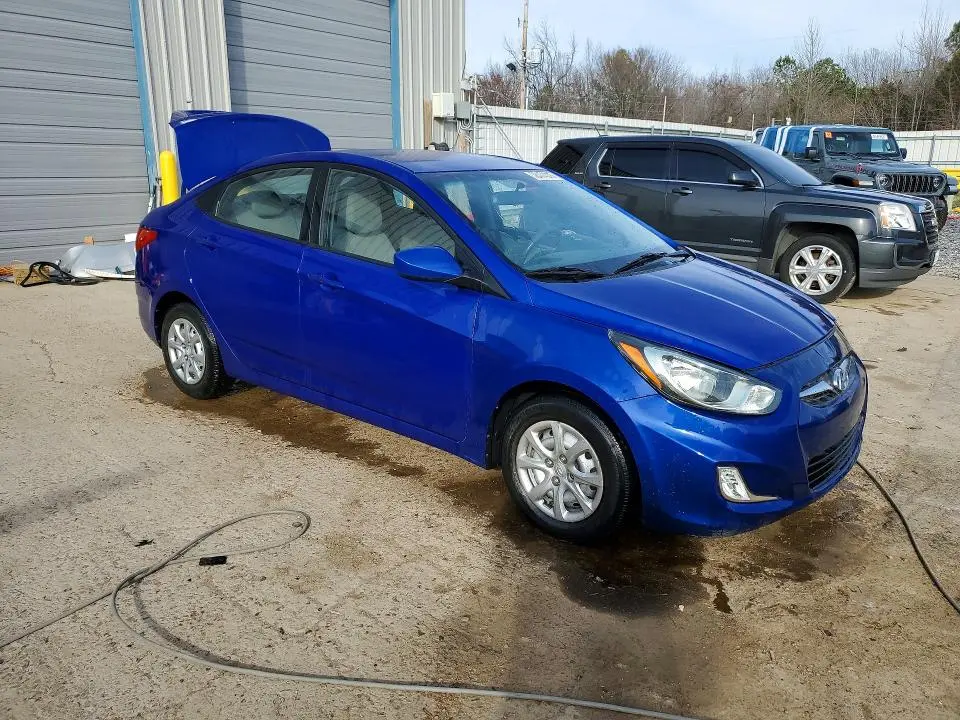 2014 HYUNDAI ACCENT GLS  