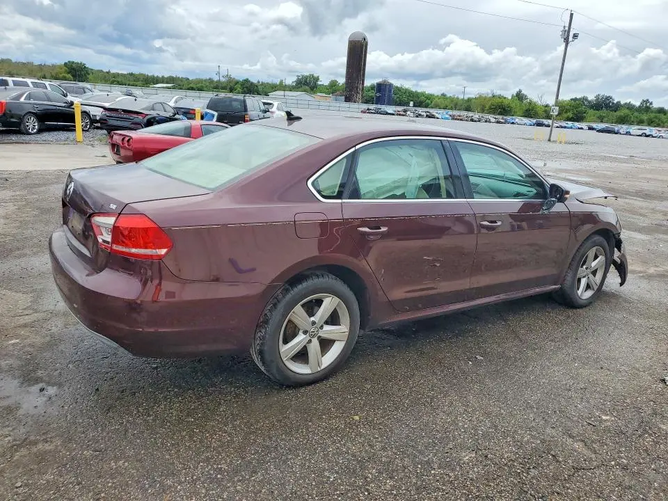 2013 VOLKSWAGEN PASSAT SE  