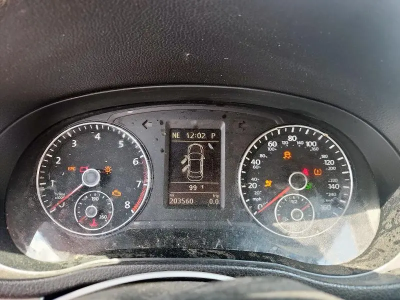 2013 VOLKSWAGEN PASSAT SE  