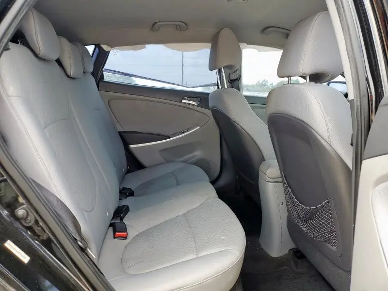 2013 HYUNDAI ACCENT GLS  