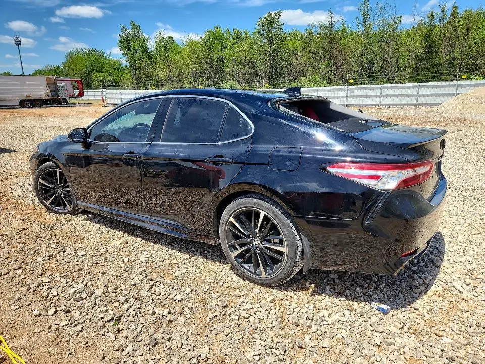 2020 TOYOTA CAMRY XSE  