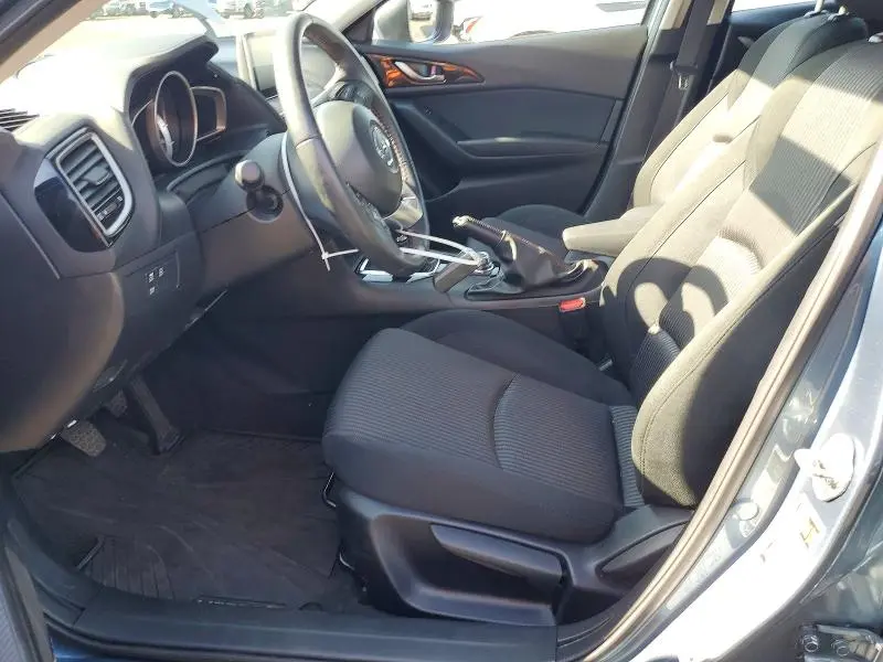 2016 MAZDA 3 TOURING  