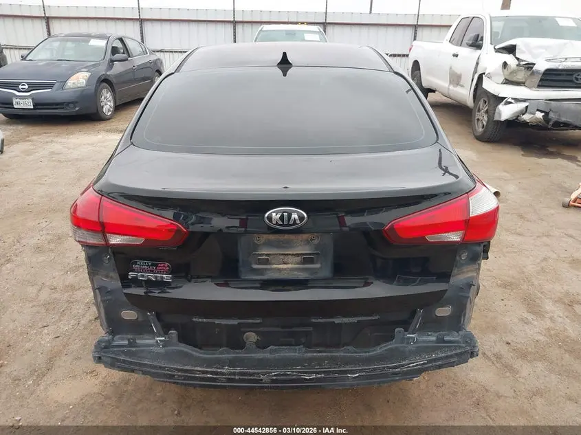 2017 KIA FORTE LX