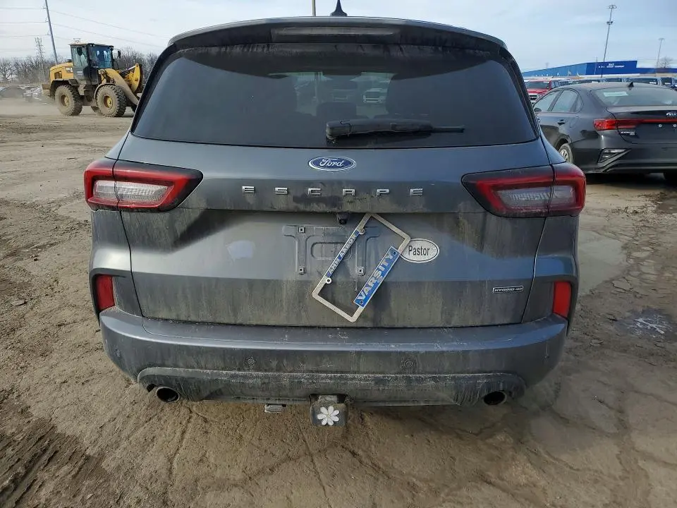 2023 FORD ESCAPE ST LINE SELECT  