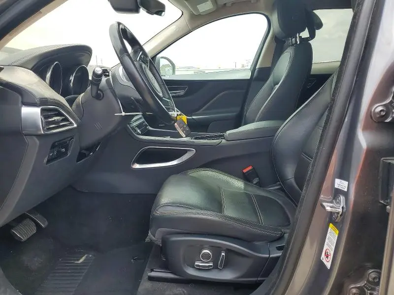 2019 JAGUAR F-PACE PRESTIGE  