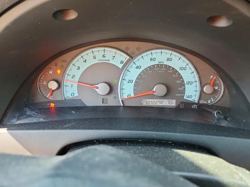 2011 TOYOTA CAMRY SE  
