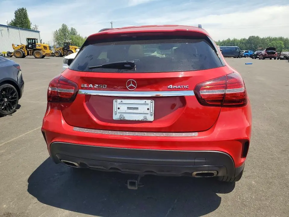 2018 MERCEDES-BENZ GLA 250 4MATIC  