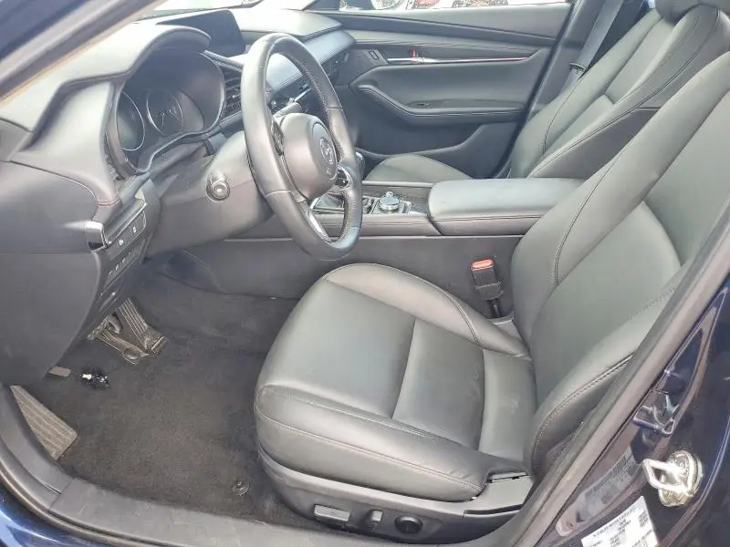 2025 MAZDA 3 PREFERRED  