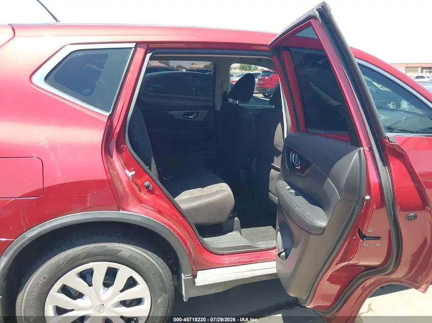 2016 NISSAN ROGUE S