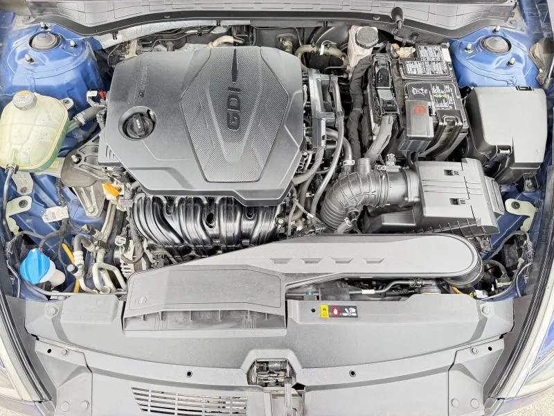 2021 HYUNDAI SONATA SE  