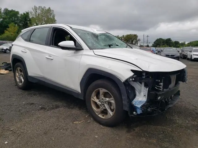 2024 HYUNDAI TUCSON SE  