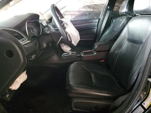 2016 CHRYSLER 300C 