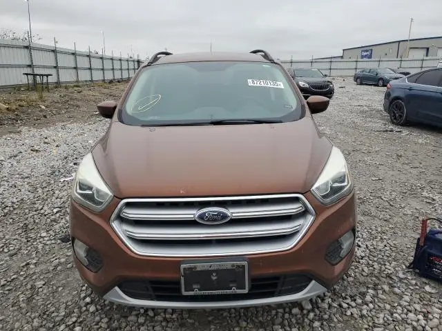 2017 FORD ESCAPE SE  