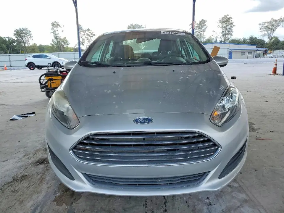2017 FORD FIESTA SE  