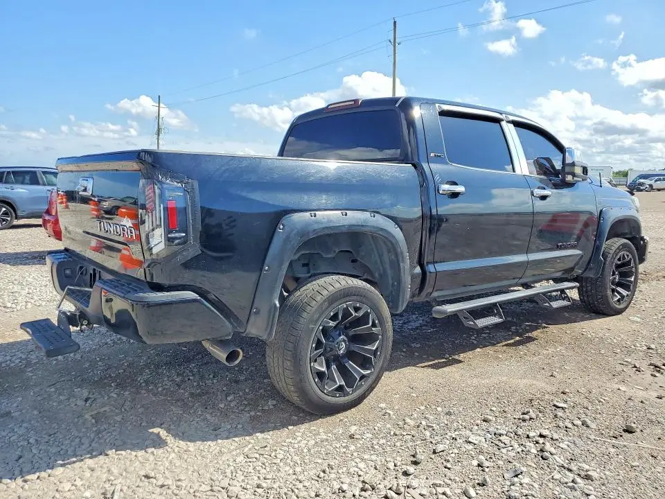 2016 TOYOTA TUNDRA CREWMAX SR5  