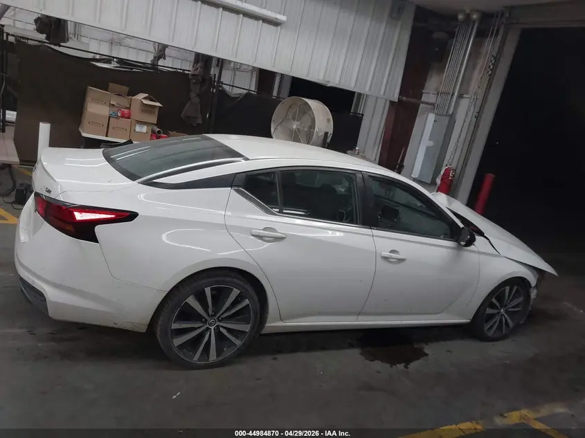 2021 NISSAN ALTIMA SR FWD