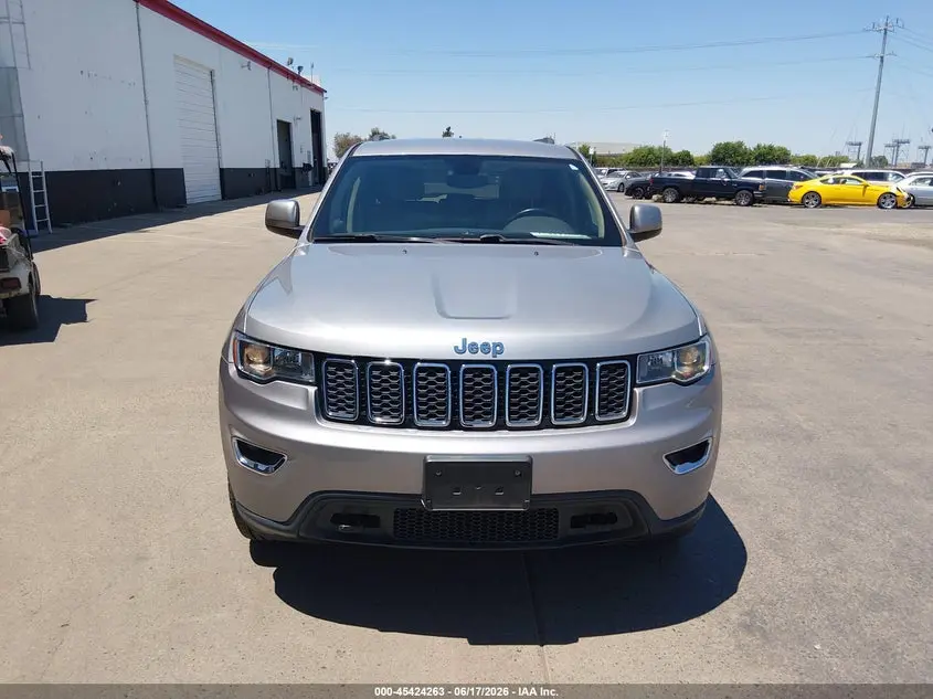 2017 JEEP GRAND CHEROKEE LAREDO 4X4