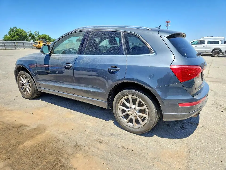 2010 AUDI Q5 PREMIUM  