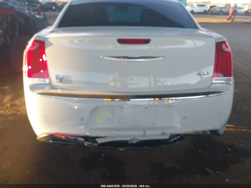 2019 CHRYSLER 300 TOURING