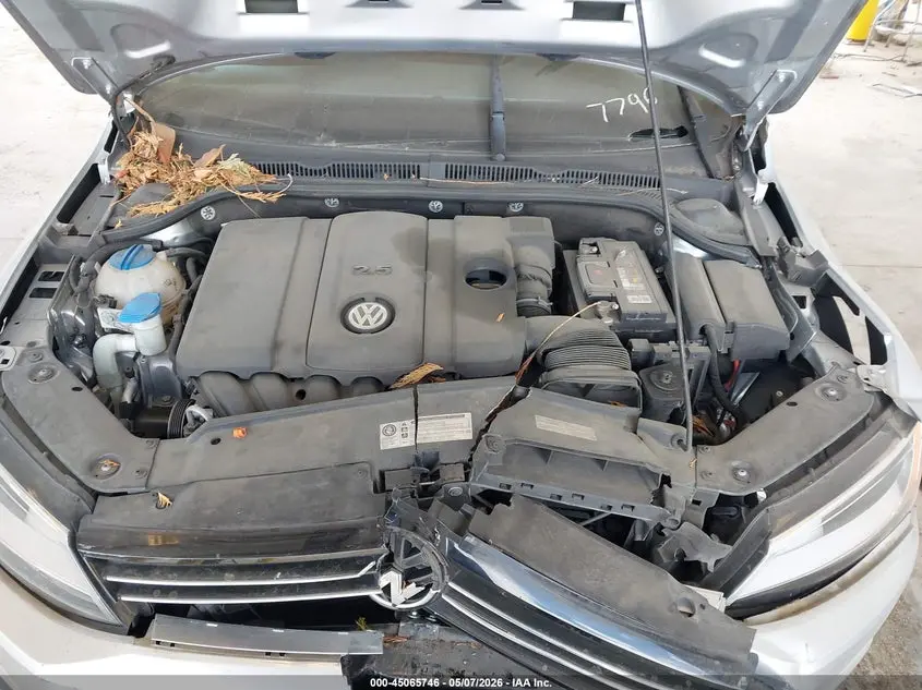 2013 VOLKSWAGEN JETTA 2.5L SE