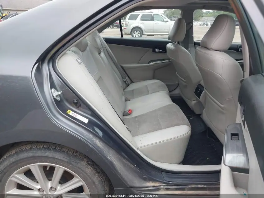 2012 TOYOTA CAMRY HYBRID XLE