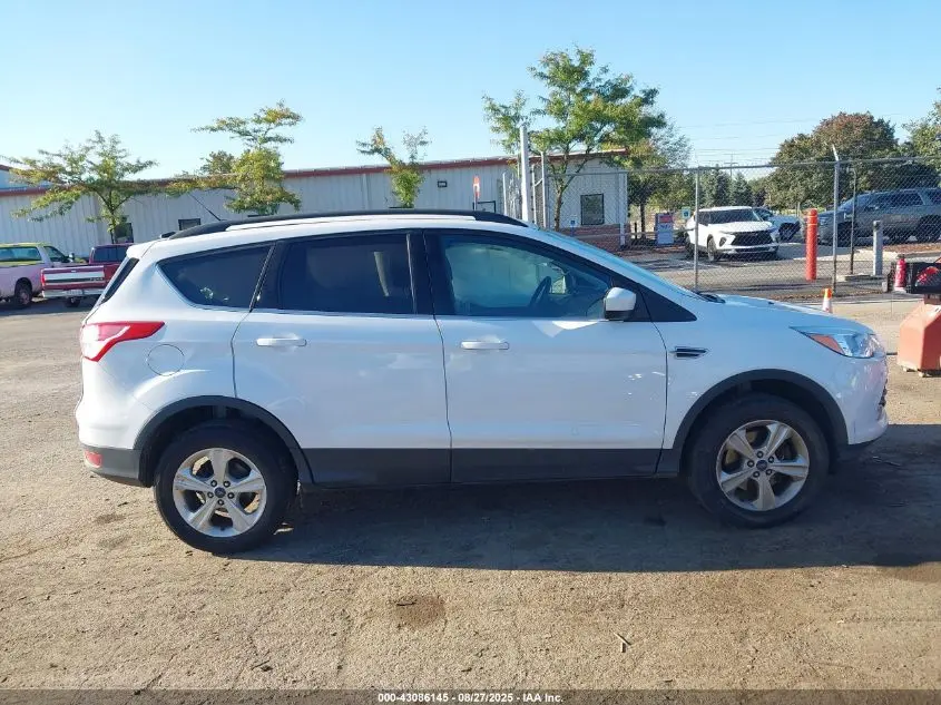 2016 FORD ESCAPE SE