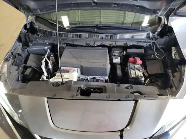 2020 NISSAN LEAF SV  
