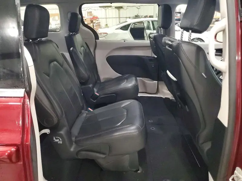 2017 CHRYSLER PACIFICA TOURING L PLUS  