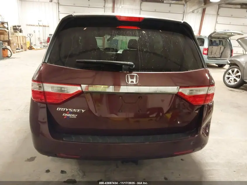 2011 HONDA ODYSSEY LX