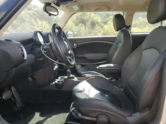 2011 MINI COOPER S