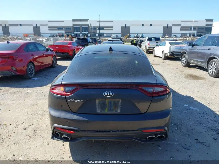 2019 KIA STINGER  
