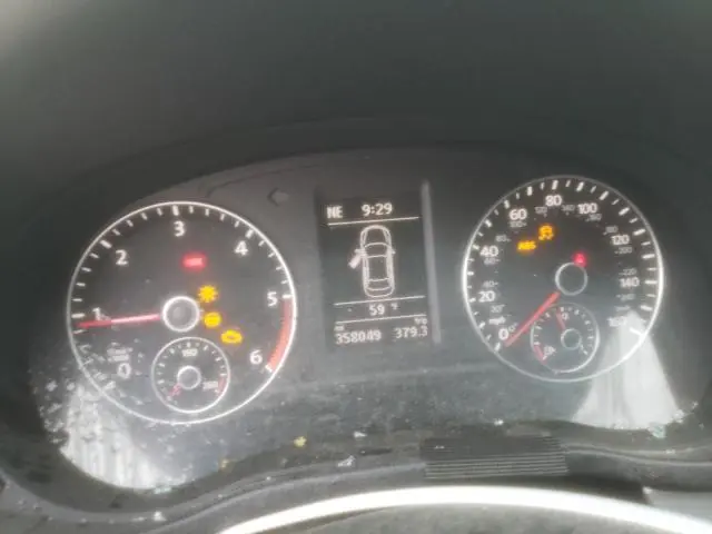 2013 VOLKSWAGEN PASSAT SE  