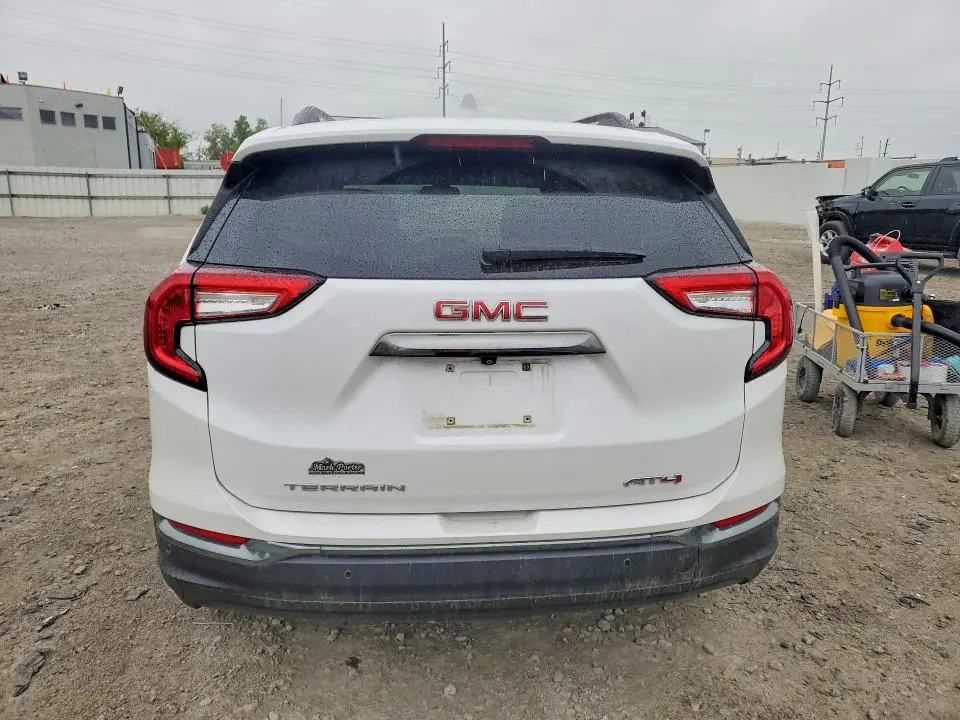 2024 GMC TERRAIN AT4  