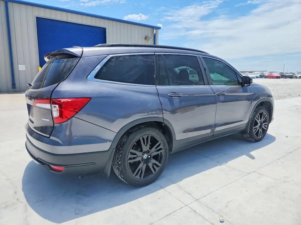 2021 HONDA PILOT SE  