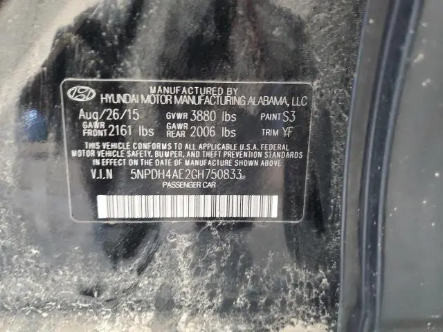 2016 HYUNDAI ELANTRA SE  