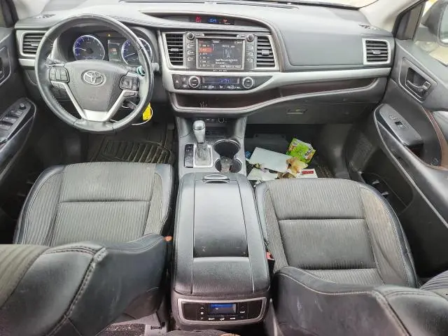 2019 TOYOTA HIGHLANDER LE PLUS  