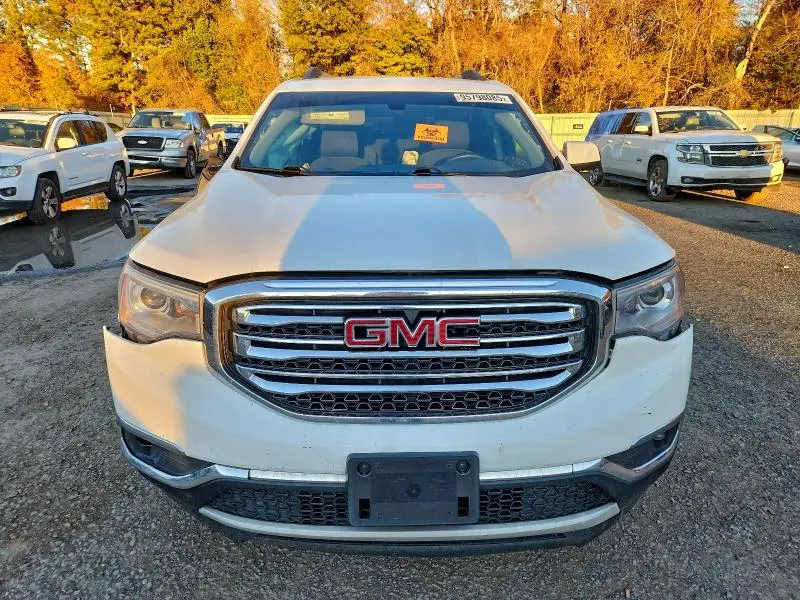 2017 GMC ACADIA SLE  