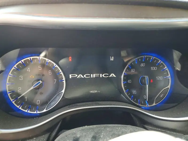 2018 CHRYSLER PACIFICA LIMITED  