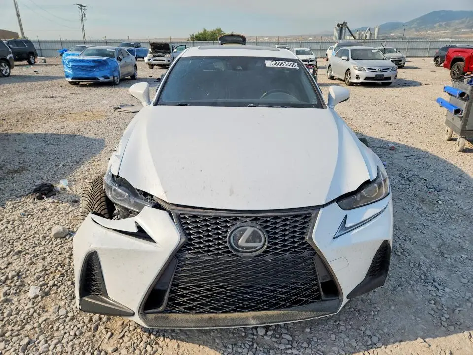2018 LEXUS IS 300  