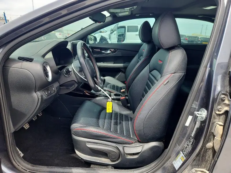 2023 KIA FORTE GT  