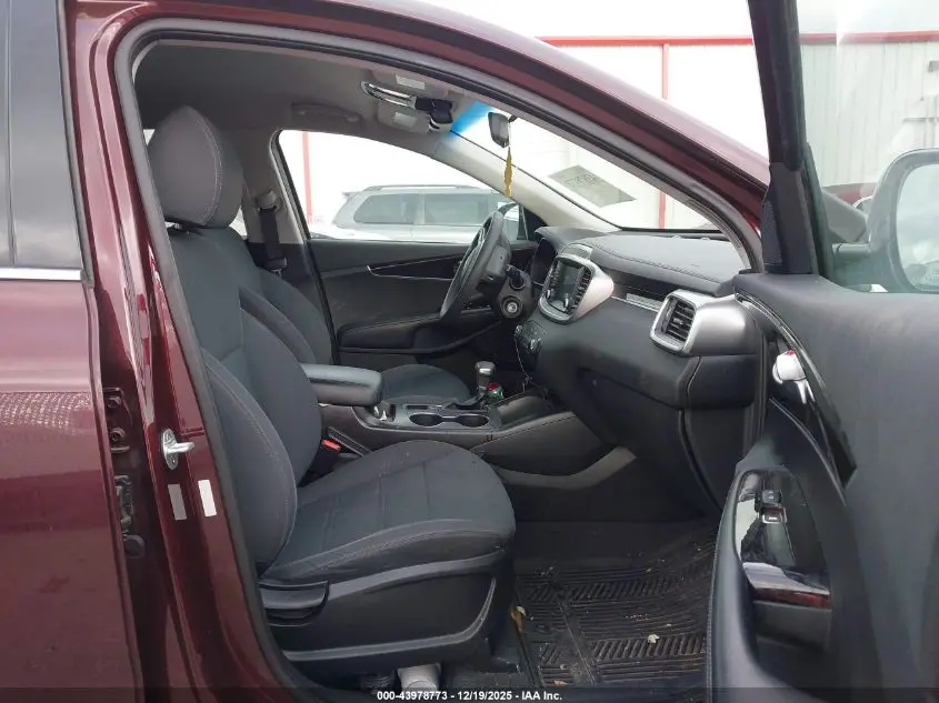 2019 KIA SORENTO 2.4L LX