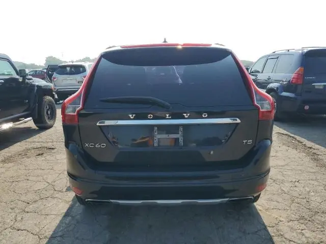 2015 VOLVO XC60 T5  