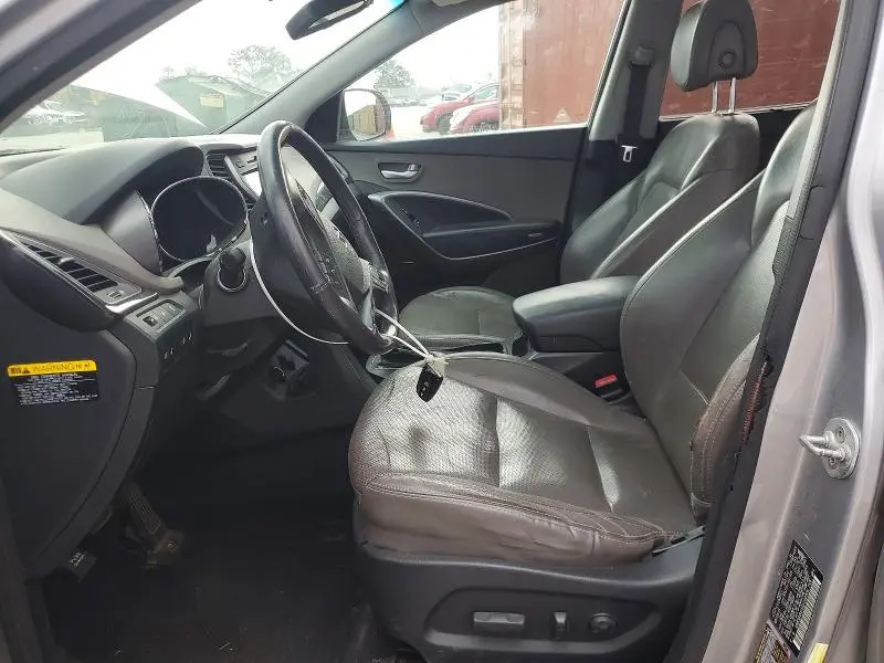 2016 HYUNDAI SANTA FE SE  